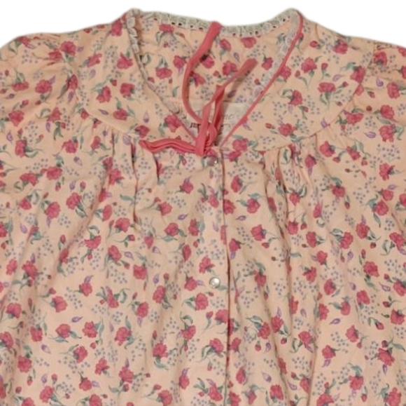NWT Dead Stock Vintage Vandemere Floral Lace Night Gown House Coat Pearl Snap - Picture 10 of 11